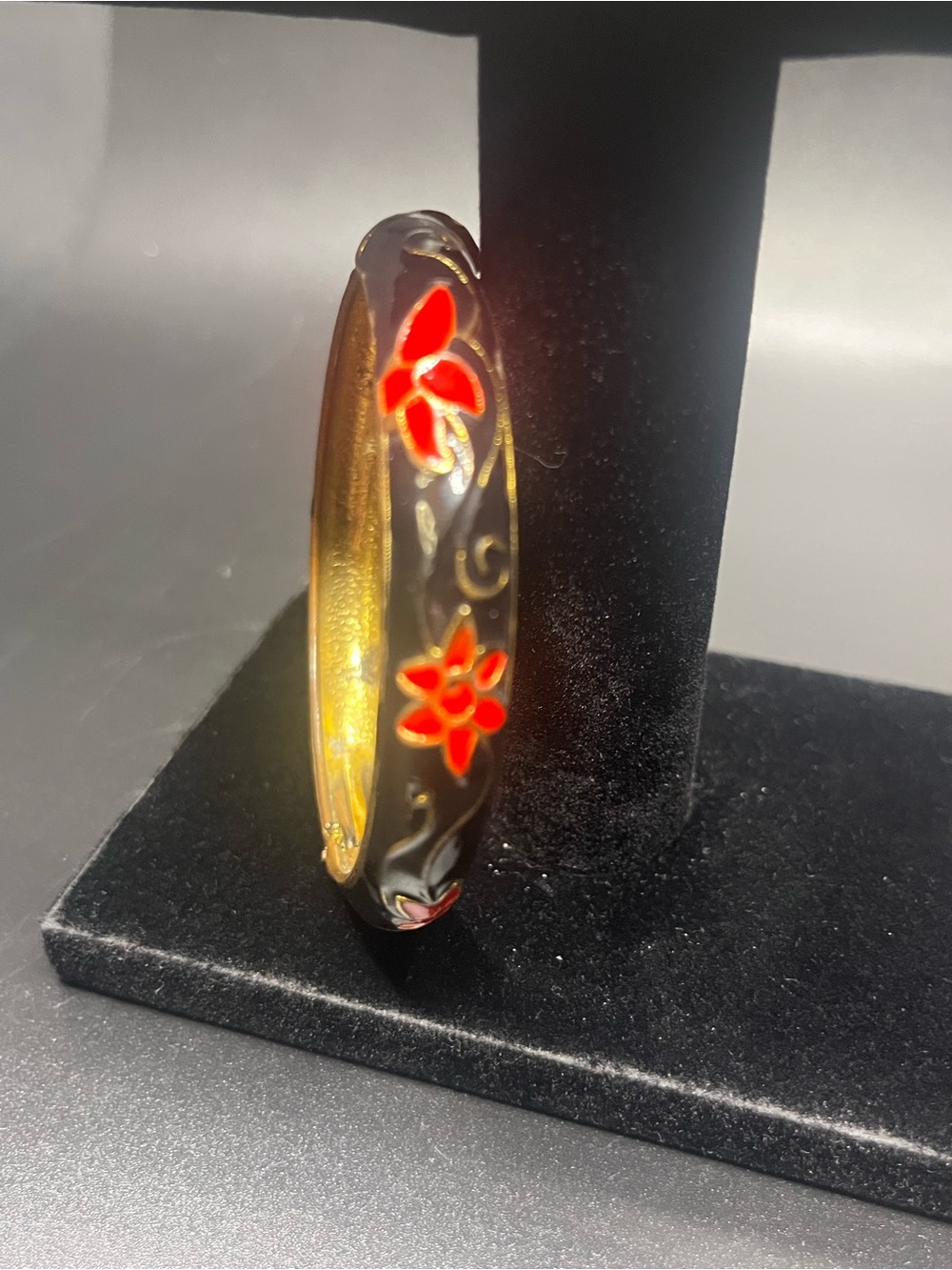 Vintage Black Cloisonné Enamel Floral Hinged Bangle Bracelet